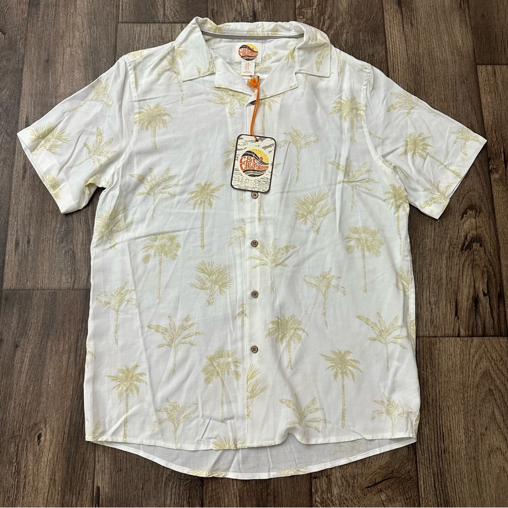 C&C California 100% Rayon Palm Trees Button Down Lightweight Shirt Men’s Size M